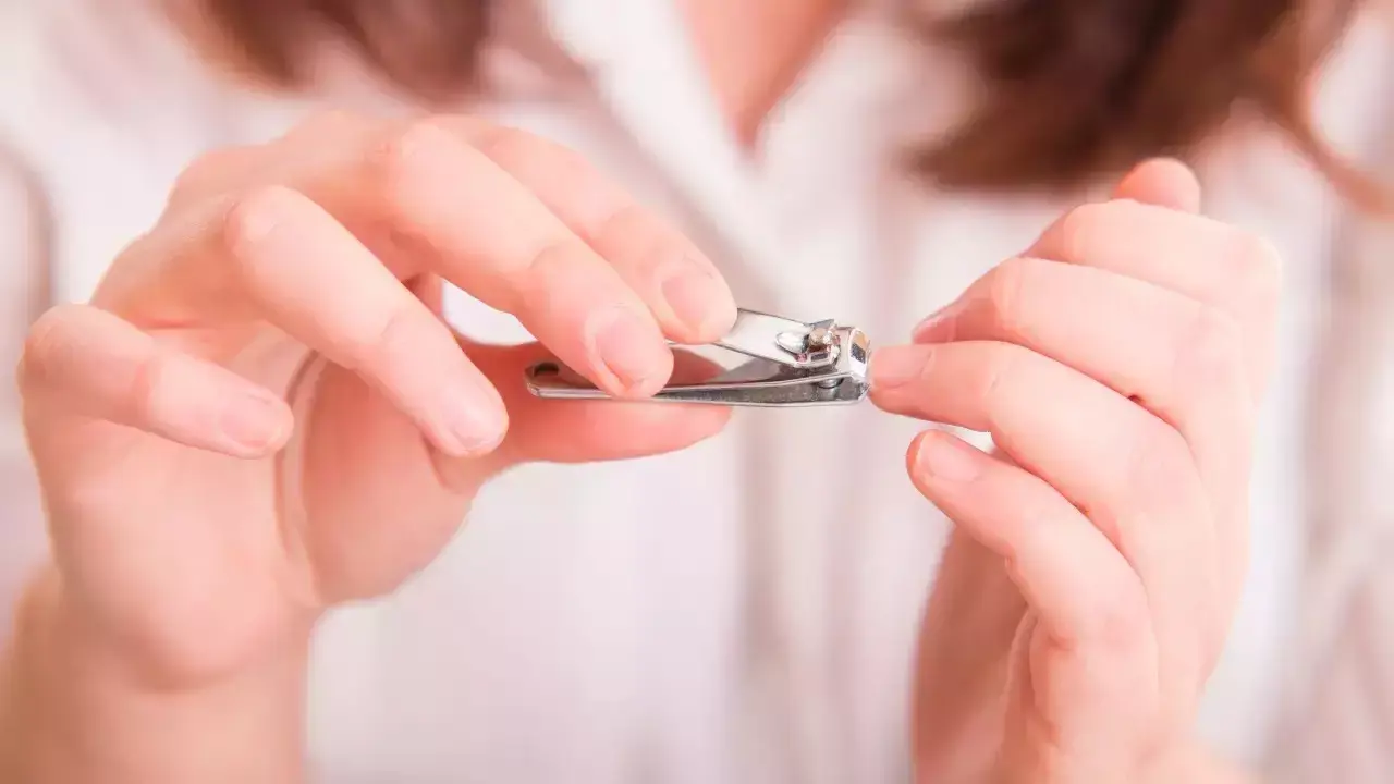 Astro Tips for Nail Cutting
