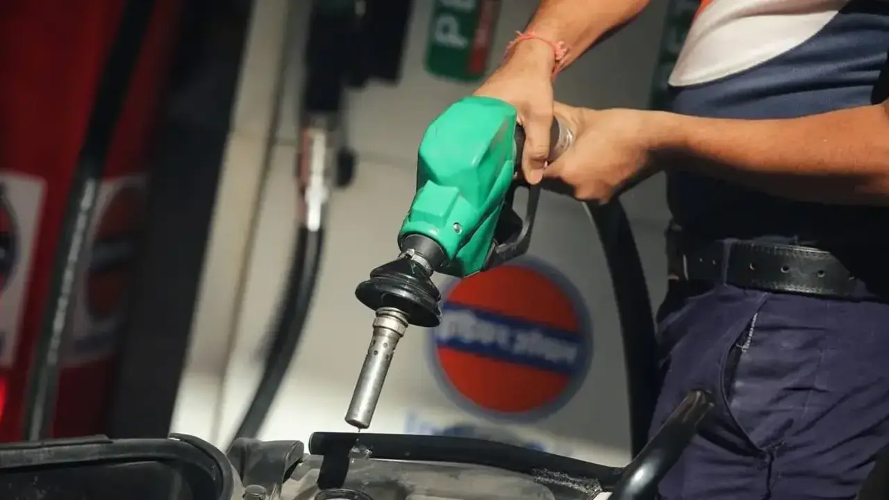 Petrol-Diesel Price Today 1 April